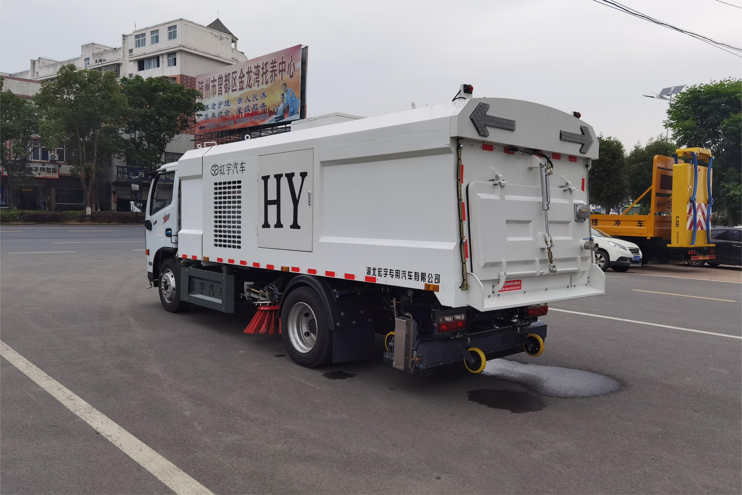 70a5f3b08f464dc85420790d13a127b