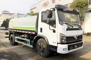 东风多利卡3800洒水车