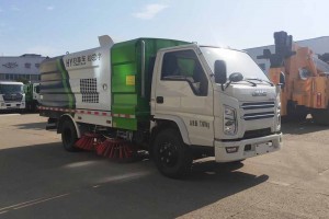 江铃顺达扫路车