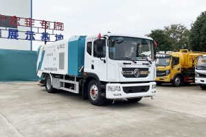 东风12m³吸尘车（干湿两用）